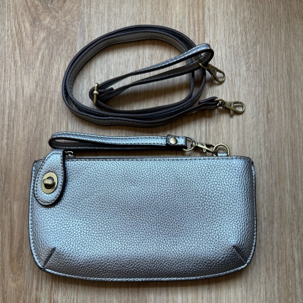 JOY Susan Silver Leather Crossbody Wristlet Wallet Turn Lock Detachable Strap